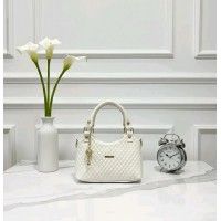 Tas Tangan (Handbag)
